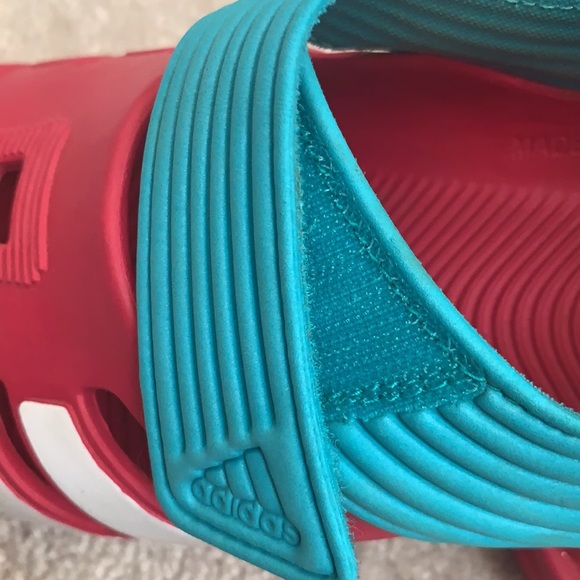 Adidas water rubber shoes size 2 - Picture 8 of 8